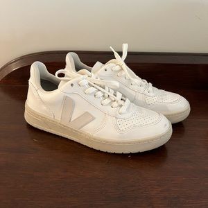 Veja V-10 Leather Sneakers - White (size 37)
